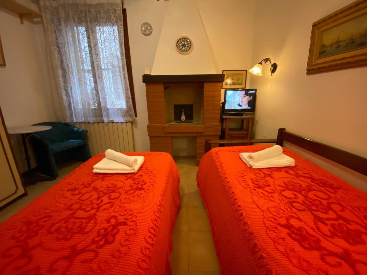 Ca' Orfeo Bed & Breakfast เวนิส ภายนอก รูปภาพ