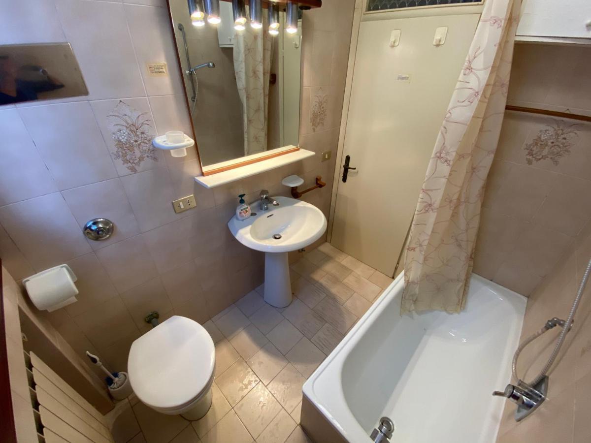 Ca' Orfeo Bed & Breakfast เวนิส ภายนอก รูปภาพ