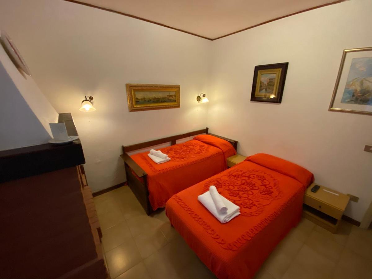 Ca' Orfeo Bed & Breakfast เวนิส ภายนอก รูปภาพ