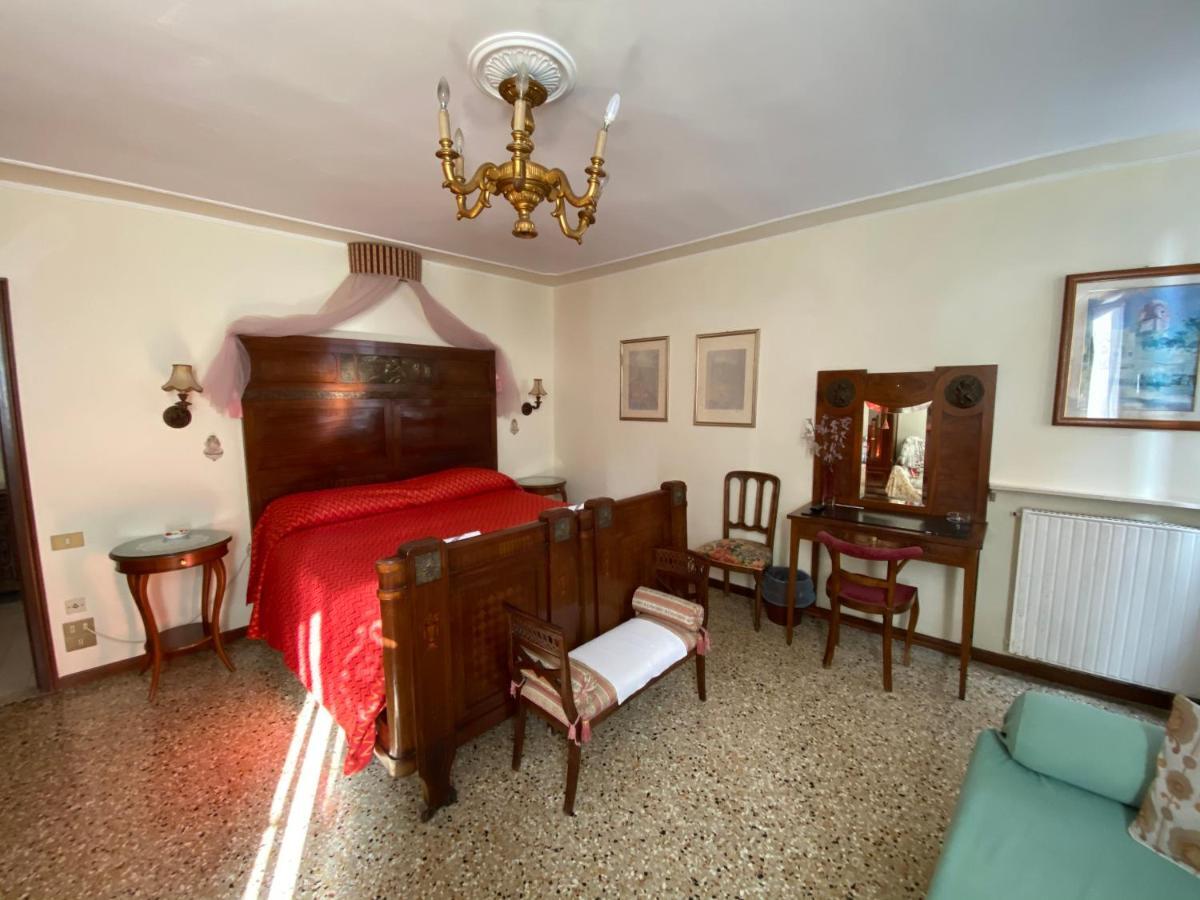 Ca' Orfeo Bed & Breakfast เวนิส ภายนอก รูปภาพ