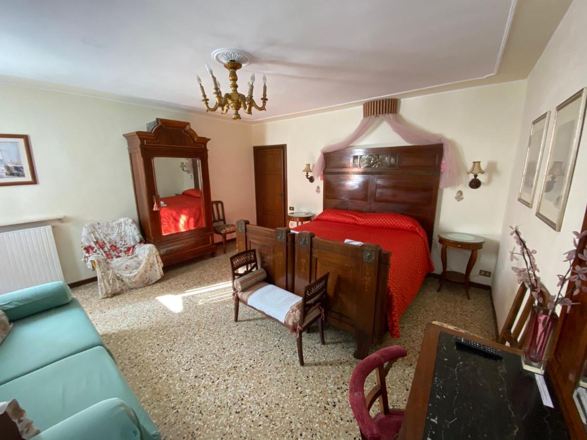 Ca' Orfeo Bed & Breakfast เวนิส ภายนอก รูปภาพ